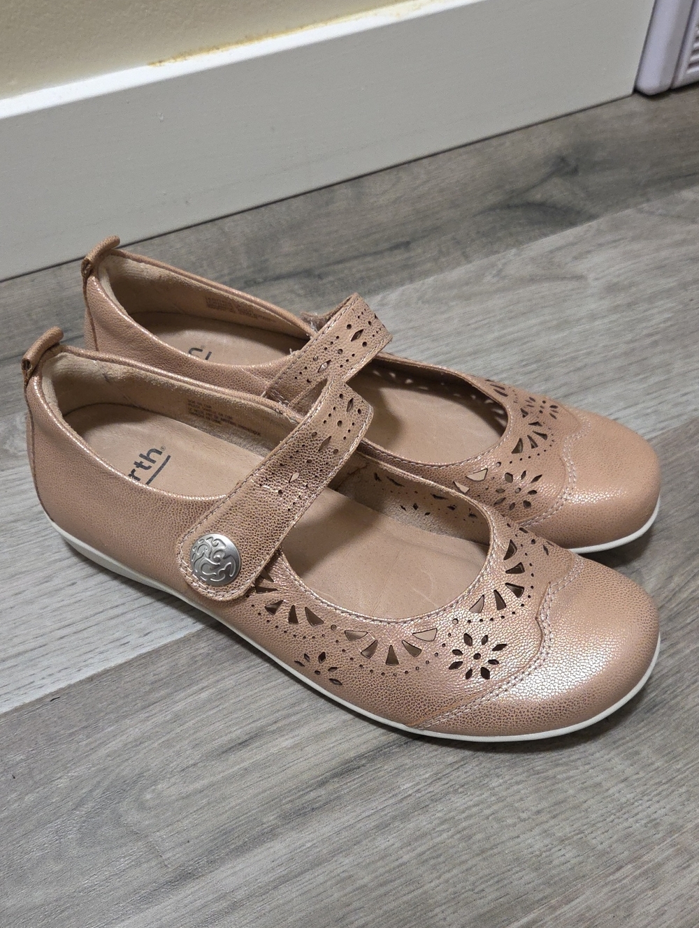 Earth Origins Women’s Mary Jane Flat in Rose Gold